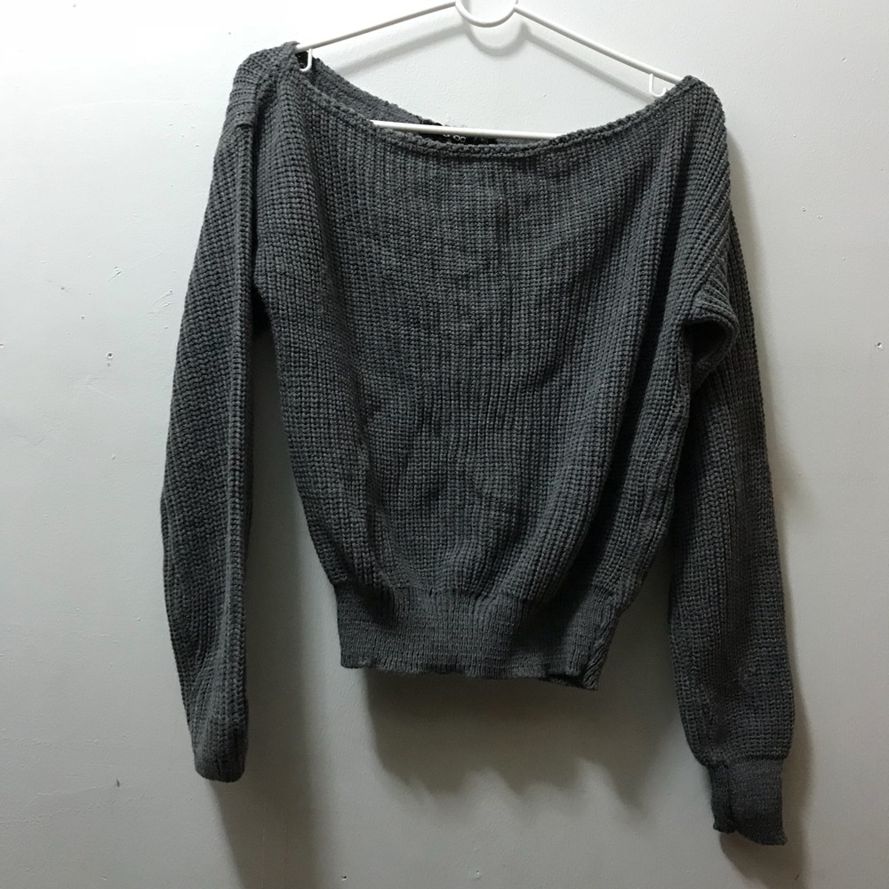 BOOHOO gray off the shoulder cropped sweater